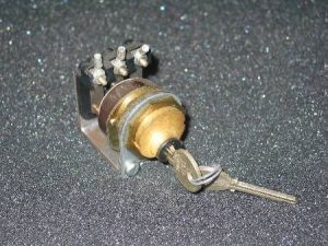 KEYSWITCH COMPLETE, KEY TRAPPED, SPRING RETURN, DOUBLE MAKE CONTACT