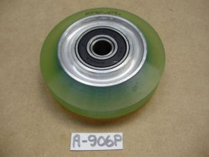 ROLLER GUIDE WHL 3 1/4 X 3/4 X 1/2 POLY