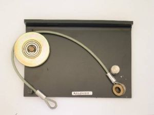 CLOSER - RETROFIT KIT FOR DOOR SPRING CLOSER, R/H, 203MM X 137MM