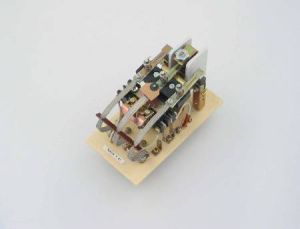 CONTACTOR - MAIN SWITCH, GREY, POLYESTER BASE