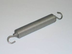 SPRING - 14MM DIA, 101MM LONG, FOR 2PCO CAR DOORS ON D2200 & HPCD TYPES OPERATOR
