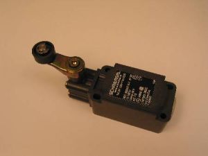 LIMIT SWITCH - SCHMERSAL TYPE ???