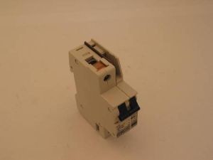 CIRCUIT BREAKER WITH AUX. CONTACTS, TRIPPING CHARACTERISTIC C, 6AMP