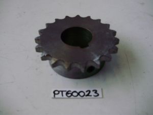 SPROCKET 19T 1/2 P 30MM B/8K